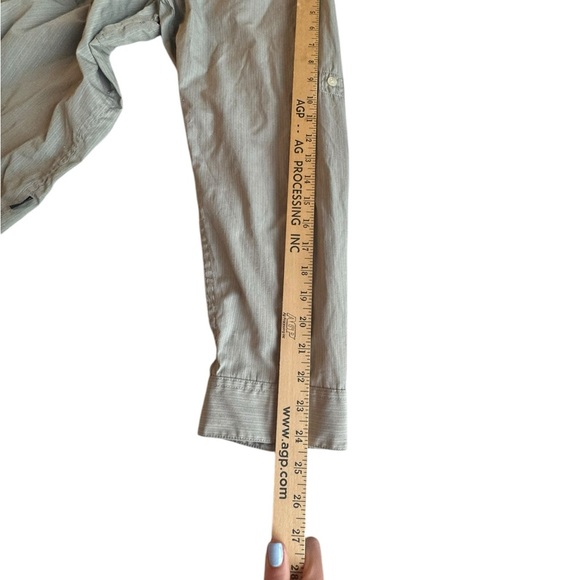 Patagonia Mens L Button-Up Shirt Gray Striped Outdoor Hiking Vented Back F113 - Picture 3 of 10